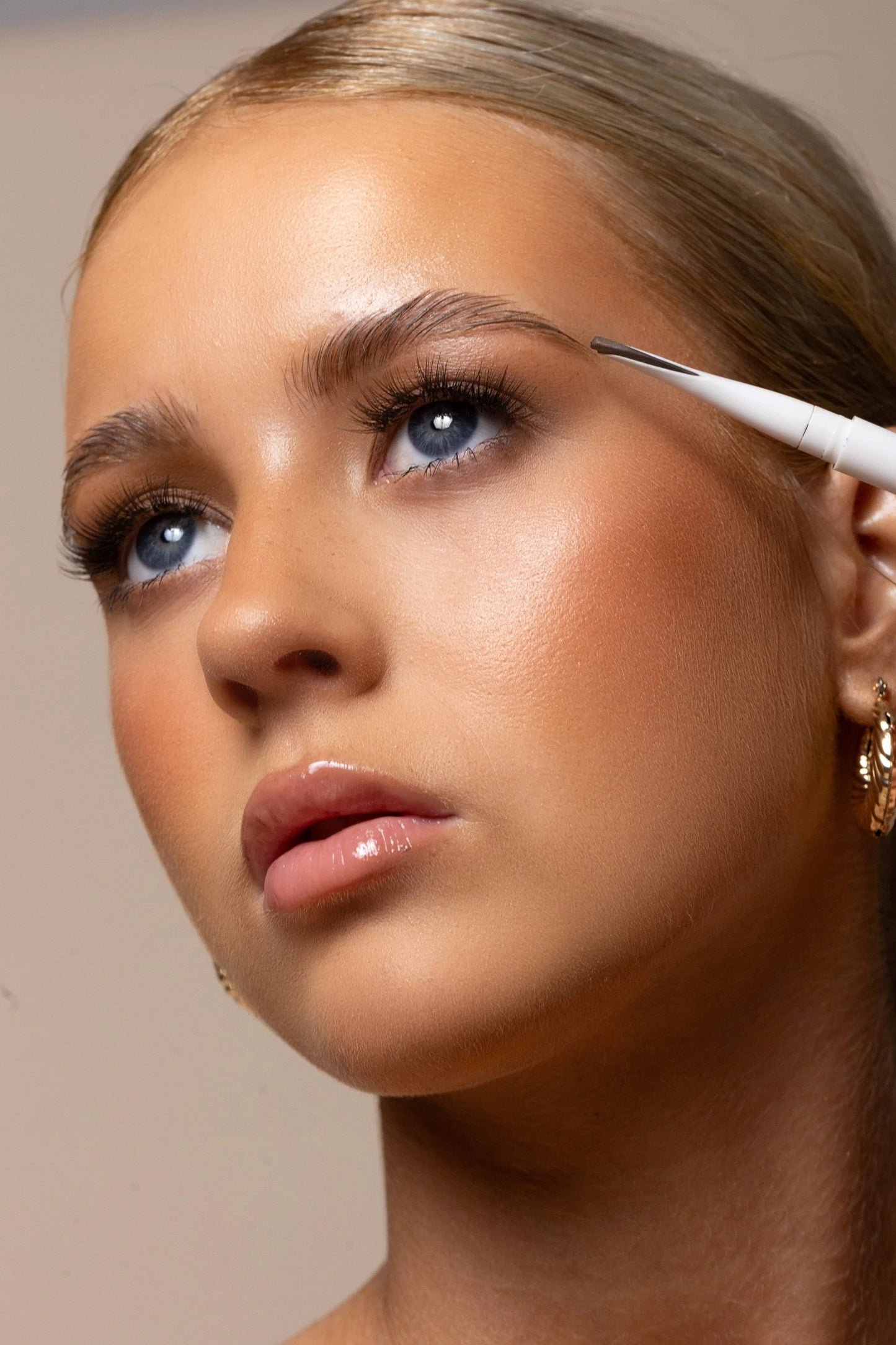 VANI-T Sculpt & Define Brow Pencil
